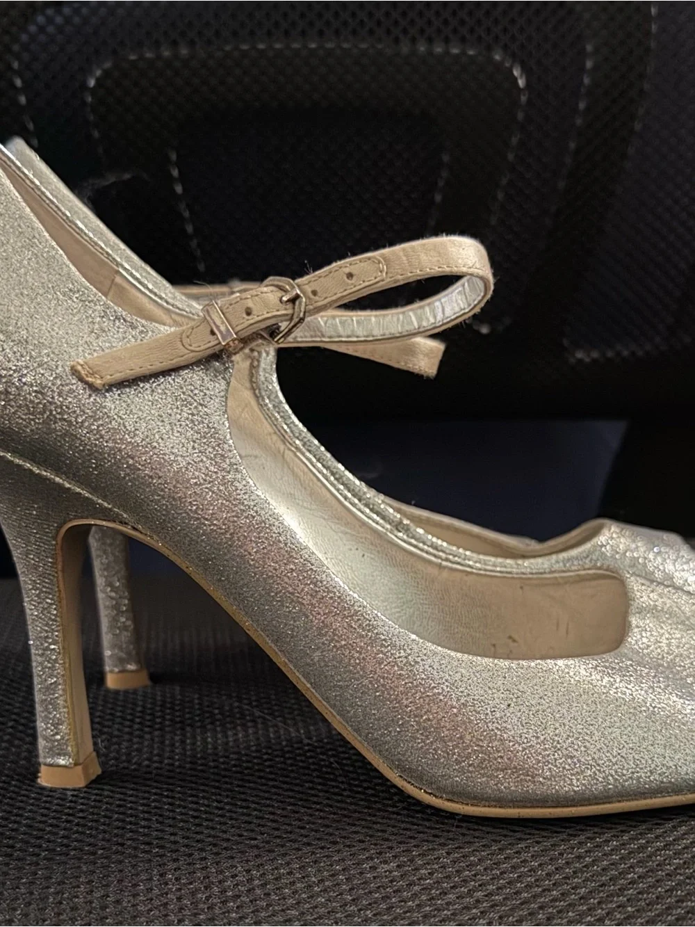 Nine West sleek silver